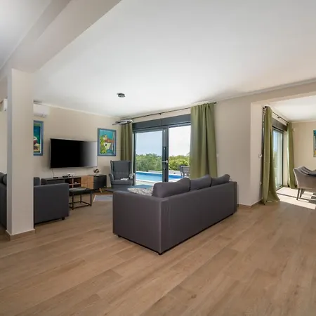 La Perla Villa Krnica