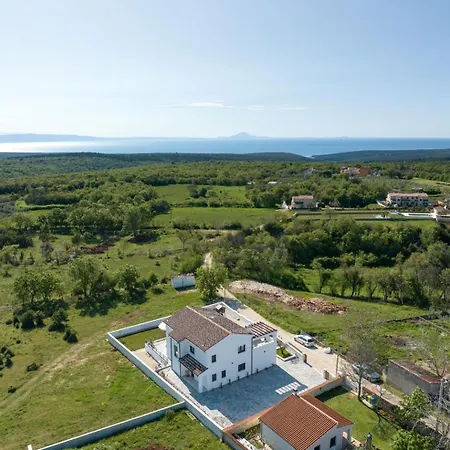 La Perla Villa
